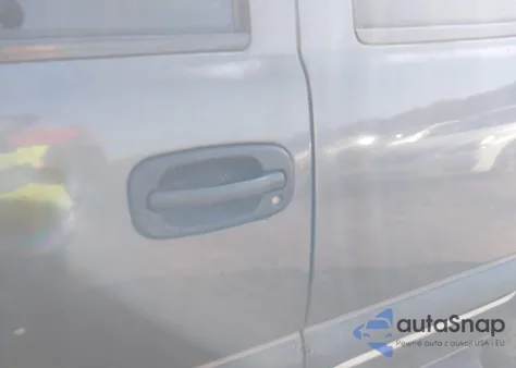 2002 Chevrolet Tahoe Ls z USA, uszkodzony, nr VIN 1GNEC13Z32J206561